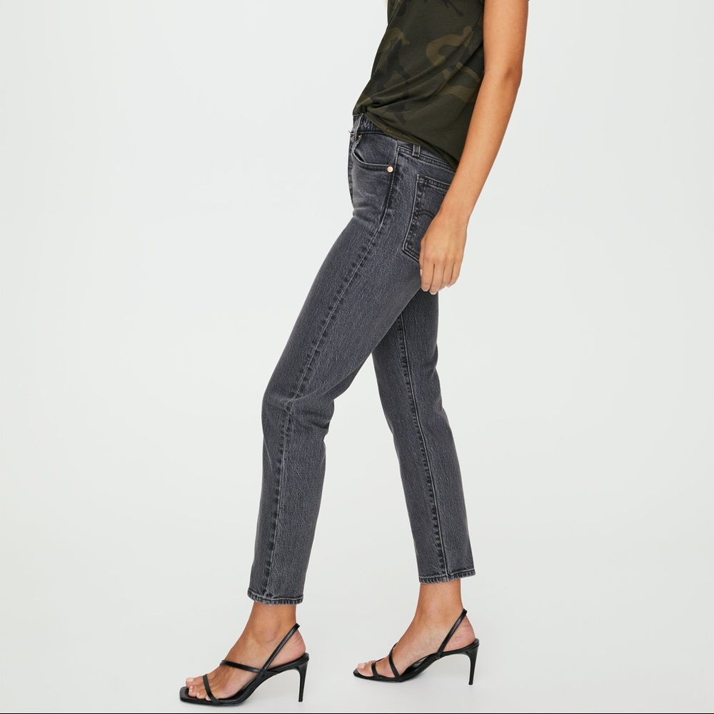 Levi’s Wedgie Fit Straight Jeans Black Size 26